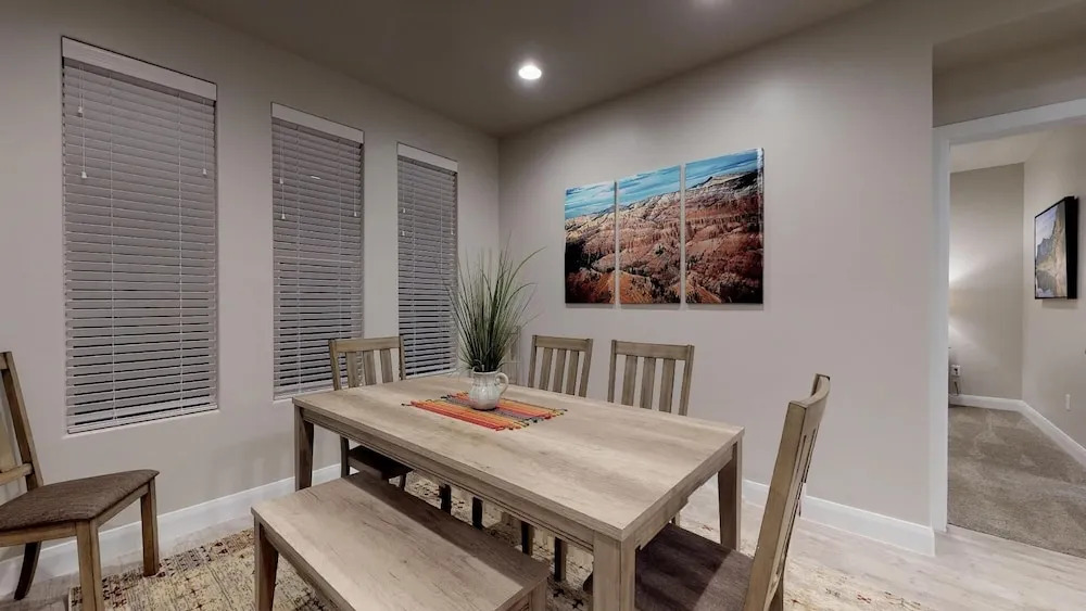 Arroyo Casita 4 Bedroom Townhouse by RedAwning