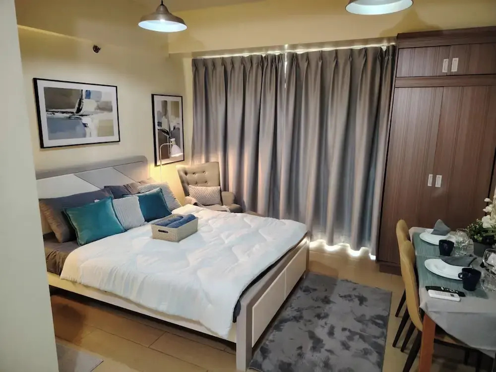 Cheap Accommodation - Newport Boulevard