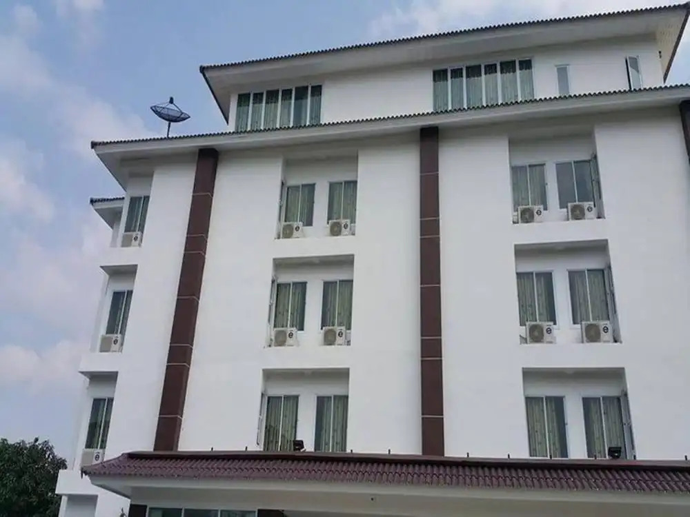 N Nine Hotel