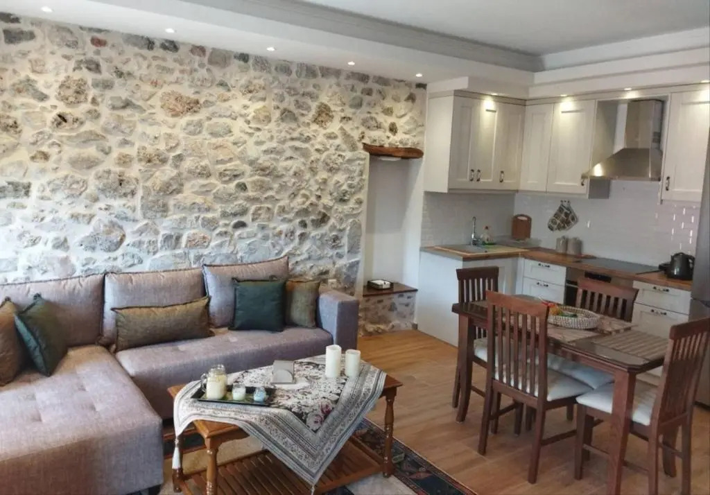 Tsolakis Luxury House