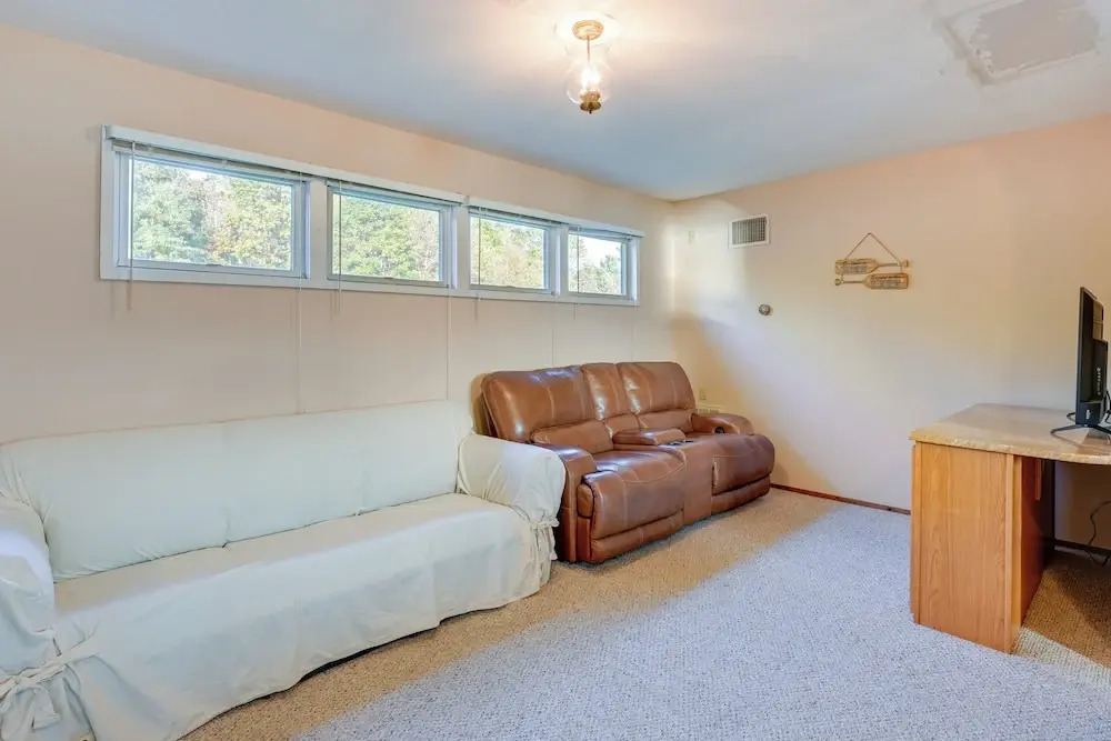 Northern Michigan Vacation Rental on Crooked Lake!