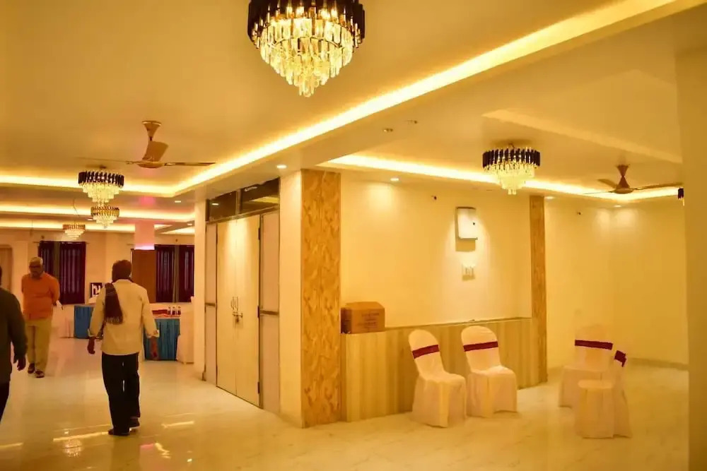 Sagar Luminoire Hotel