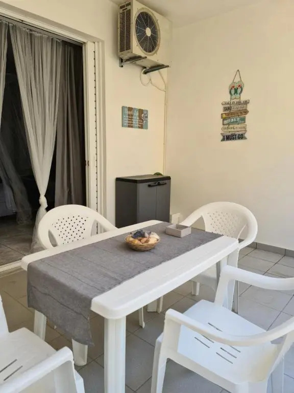 Apartment by the sea in Xilokastro