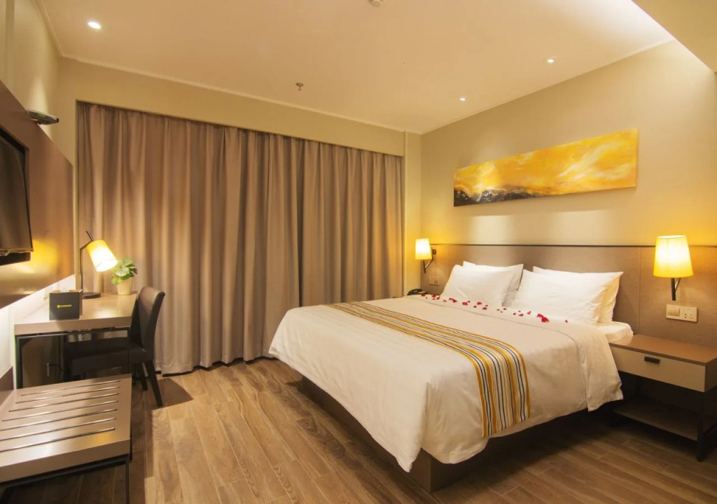 Motel (Shanghai Lujiazui Yushan Road Yuanshen Sports Center)