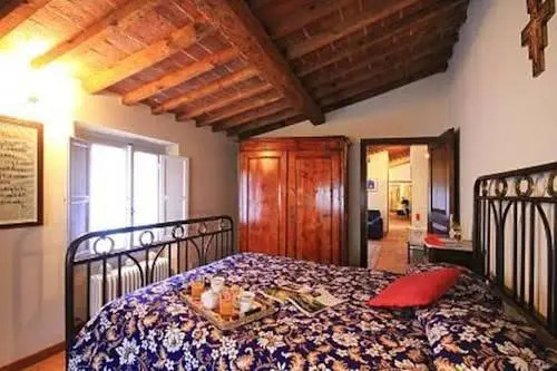Monna Lisa Halldis Apartment