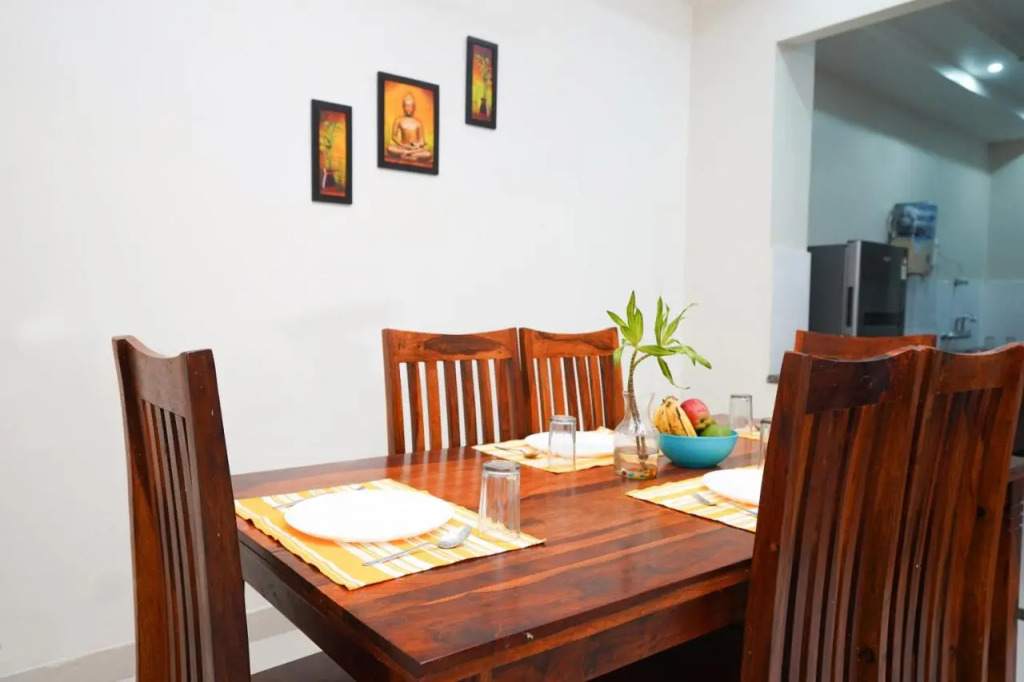 Lime Tree Luxurious 3BHK Serviced Apartment Near Medanta