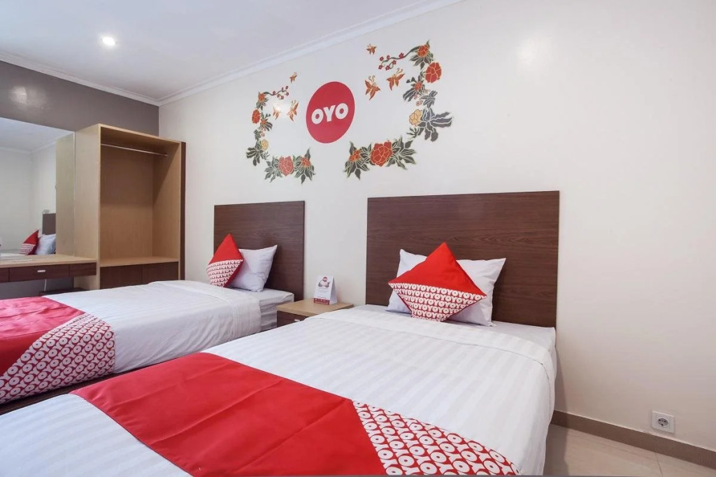 Lg Residence By OYO Rooms