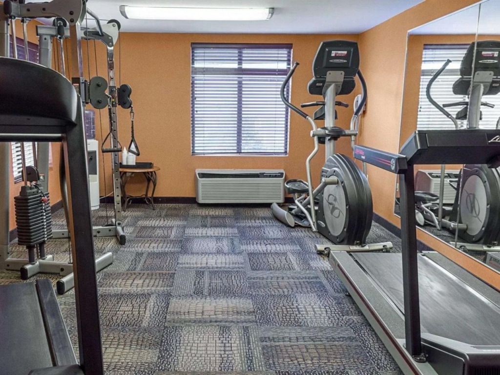 Comfort Inn Petersburg Fort Lee Area
