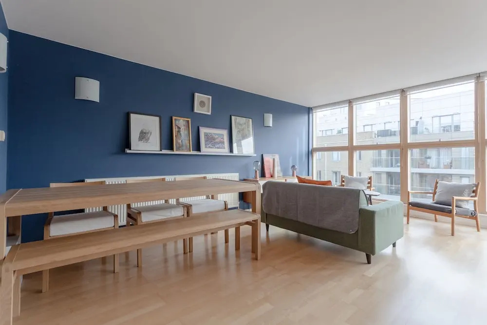 Spacious 2 Bedroom Canal Side Apartment with Balcony