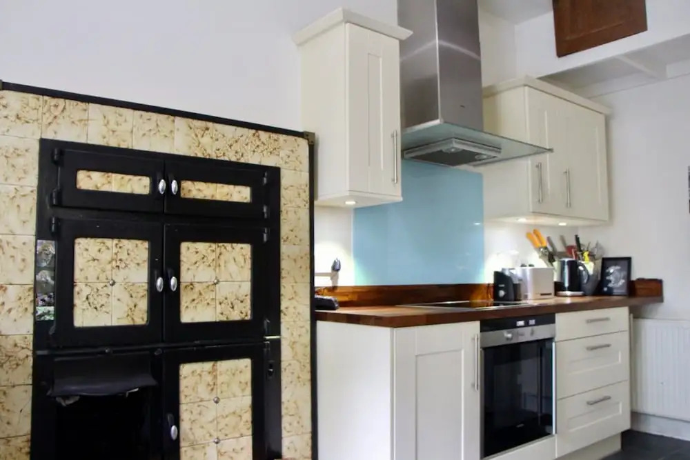 Refurbished Victorian Flat in City Centre