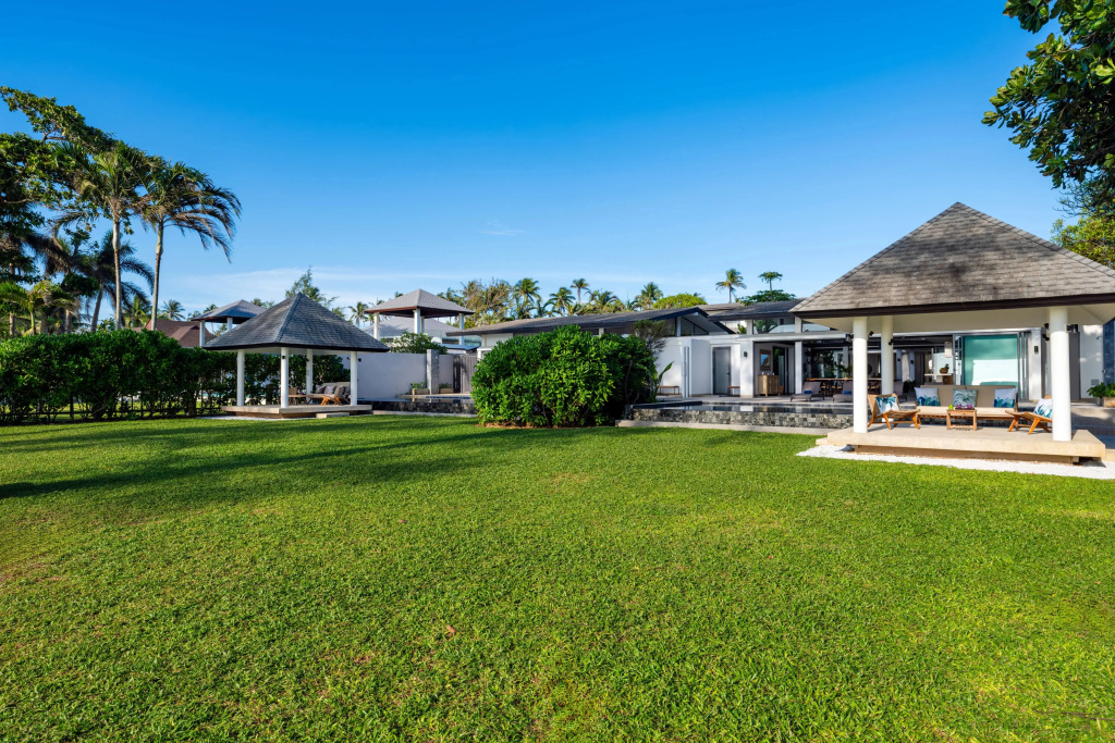 Twin Villas Natai - North & South Villa - Luxury Beach Front Villa - 6 Br Full Service