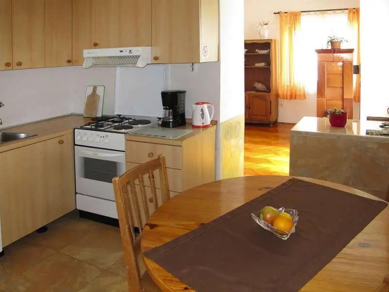 Apartment Mirna 1086