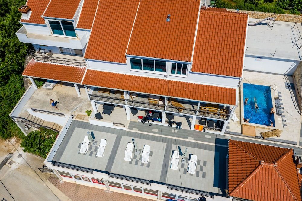 Mata Family Apartments