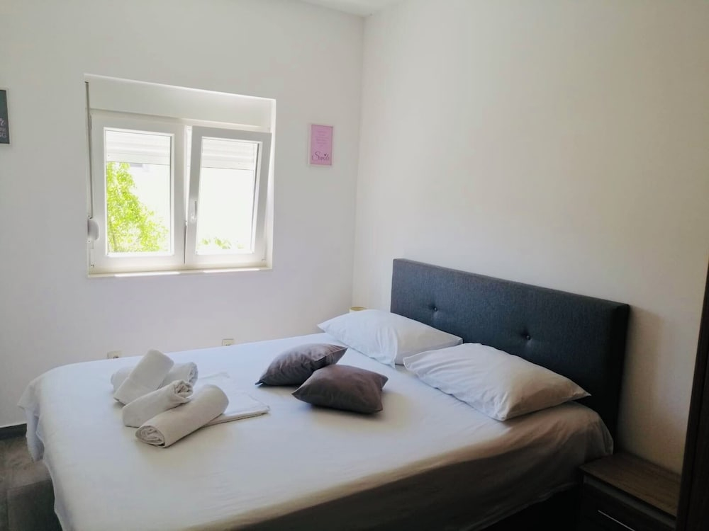Apartments Marija Balcony with Sea View