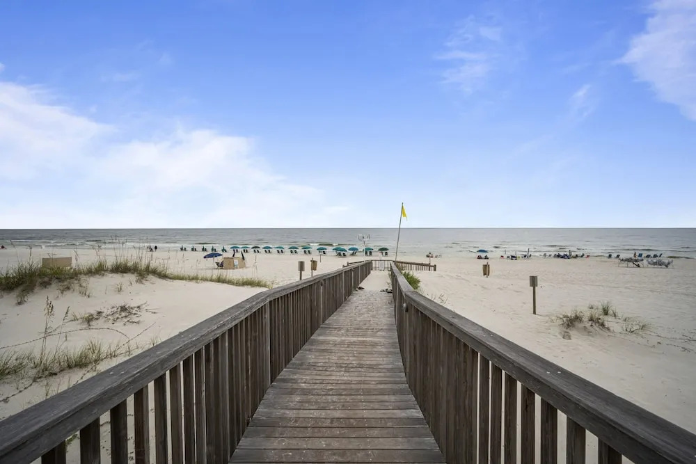 The Beach Club 806C