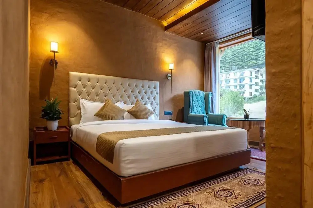 WOW STAYZ2 The Shaurn Resort