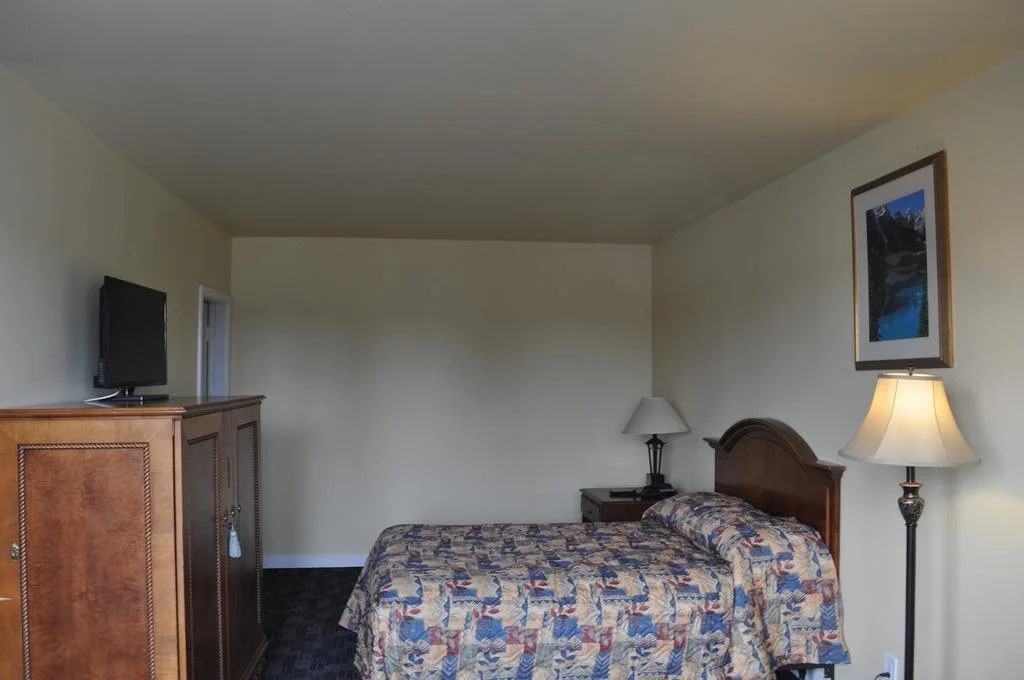 Camrest Motel