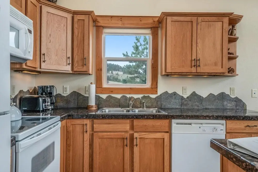 Jackstraw Mountain 32 2 Bedroom Condo by RedAwning