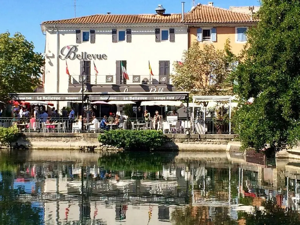 Studio de charme avec sa terrasse en plein coeur de ville