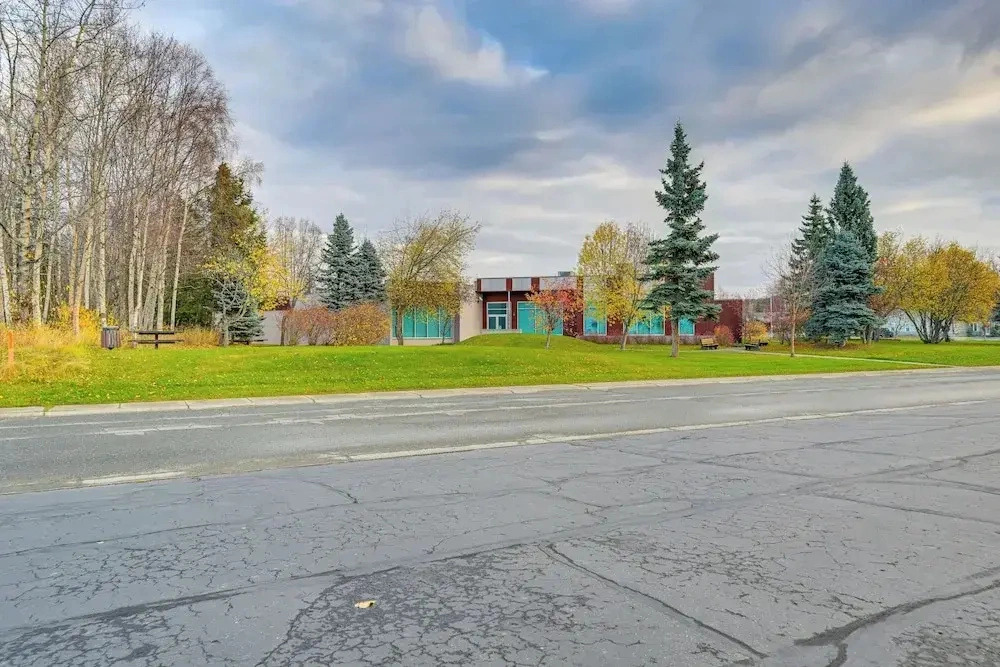 Comfort & Convenience! Apt in Central Soldotna
