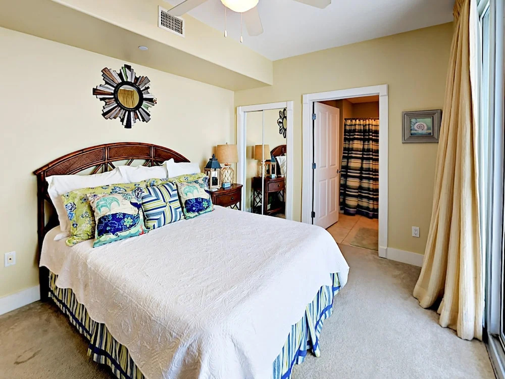 521 W Beach Blvd Condo #1501