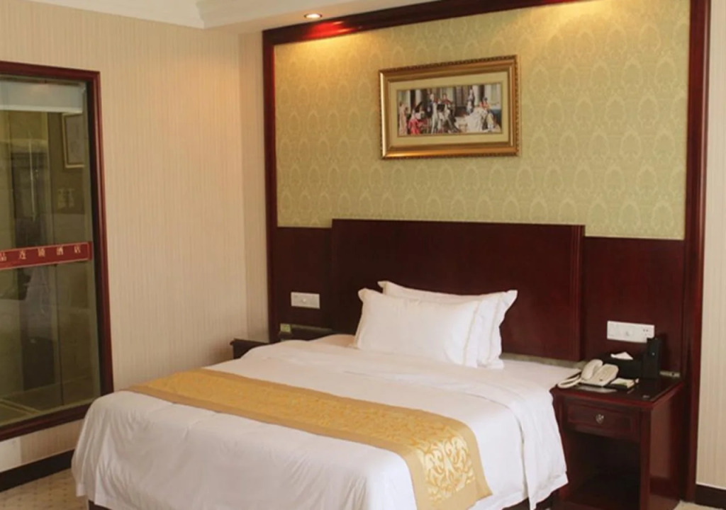 Vienna Hotel Yueyang Huarong Avenue
