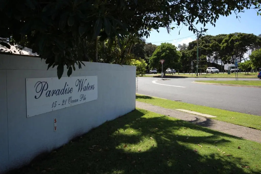 Paradise Waters 13
