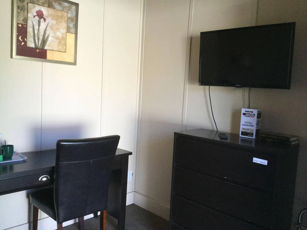 Cedars Motel