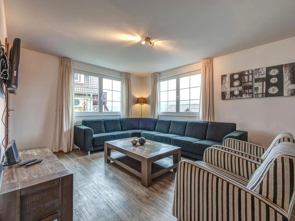 Luxury Villa with Fireplace near Reservoir in Nordeifel