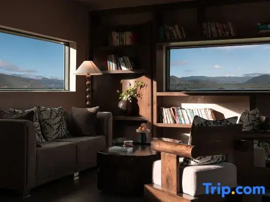 Qingshan Suye · Peak Haven | Designer Resort Manor (Shangri-La Napa Sea Scenic Area)