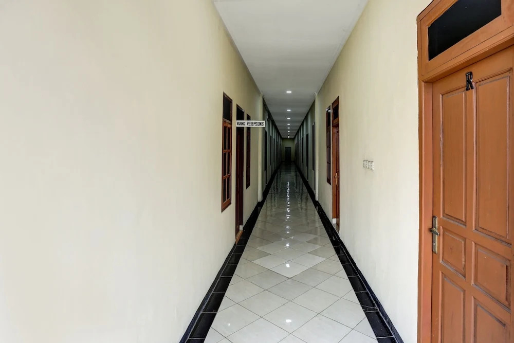 Permata House by OYO Rooms