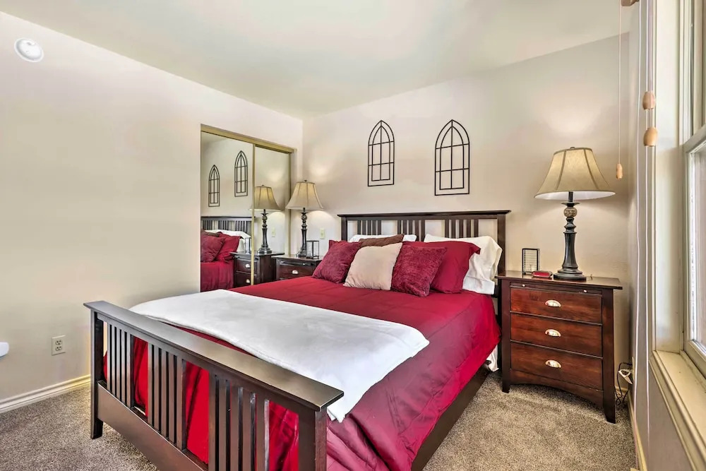 3 Mi to National Park: Cozy Studio in Grand Lake