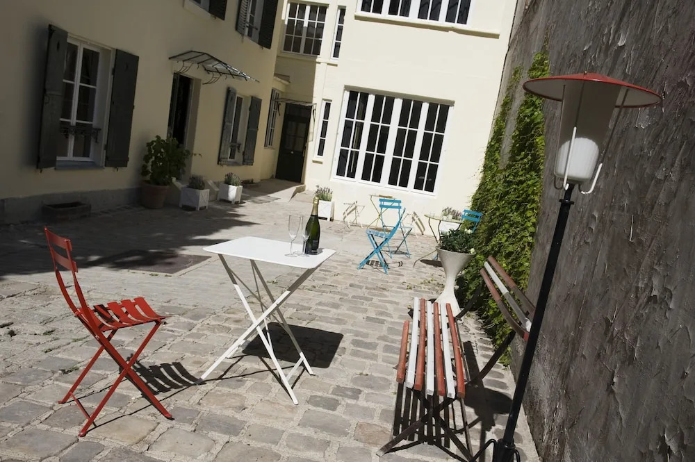 Helzear Rive Gauche Apartments