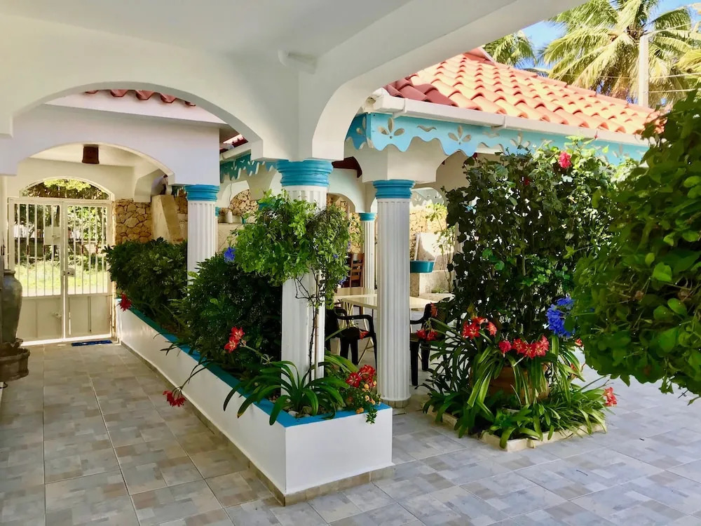 Brisas Doradas Beachfront Villa