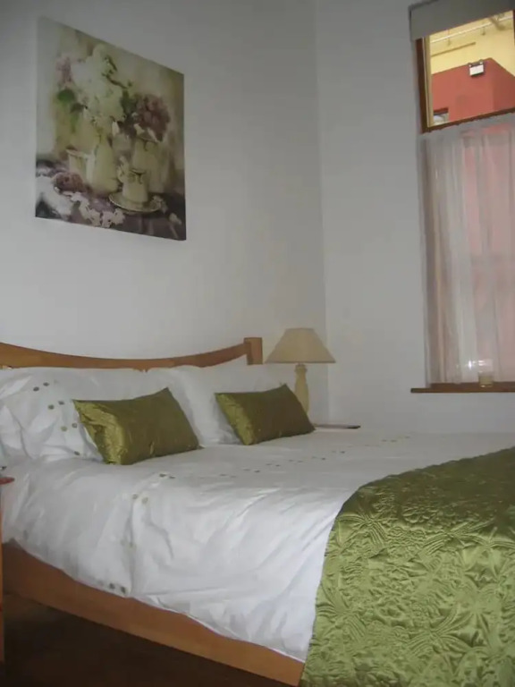 Well-located Dublin Apartment Beside Grand Canal