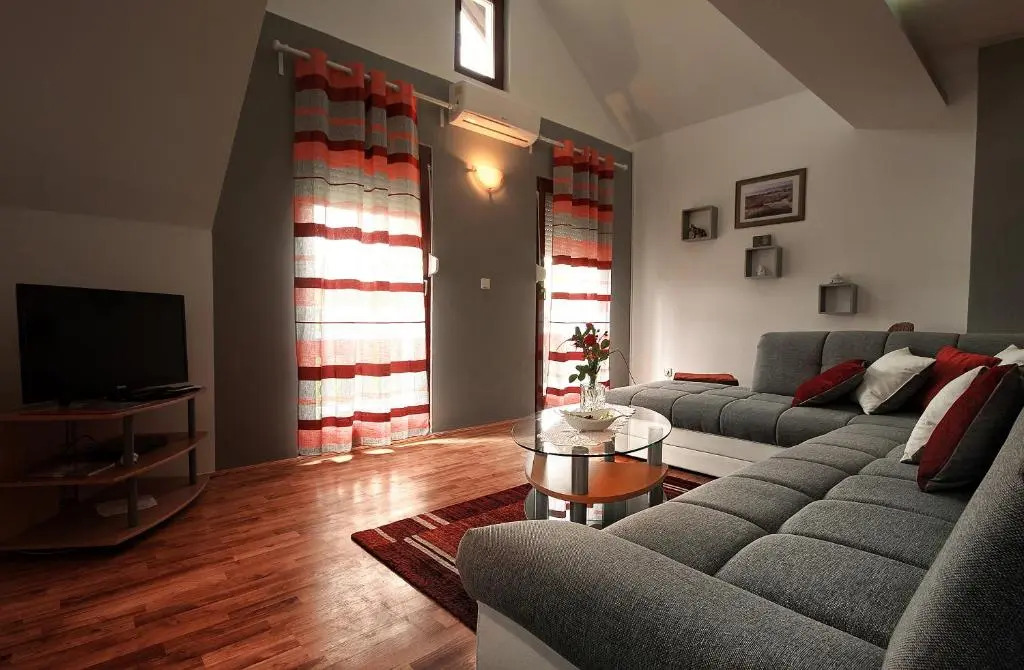 Apartment Medeni