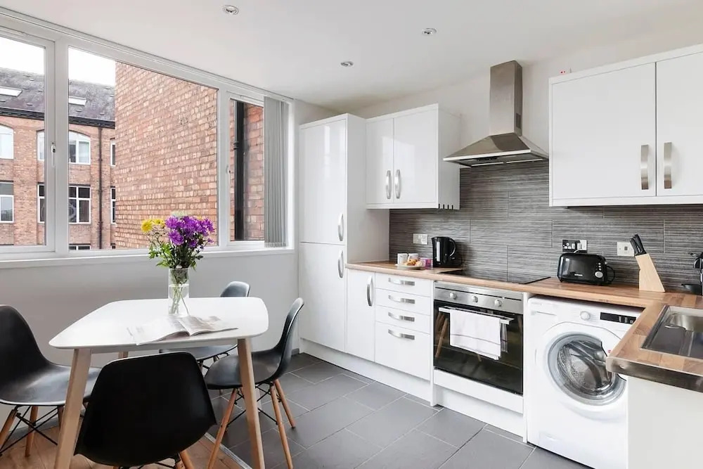 Sparkling Clean 2BR City Centre Apartment