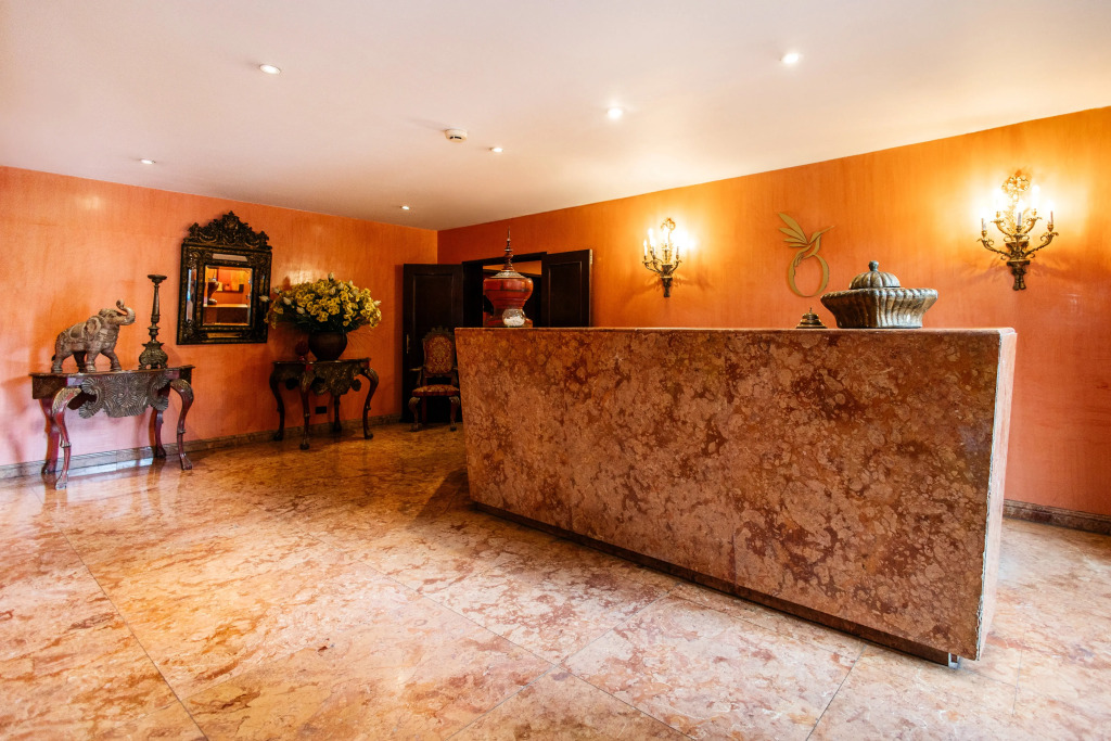 Hotel Portón de la Cabrera