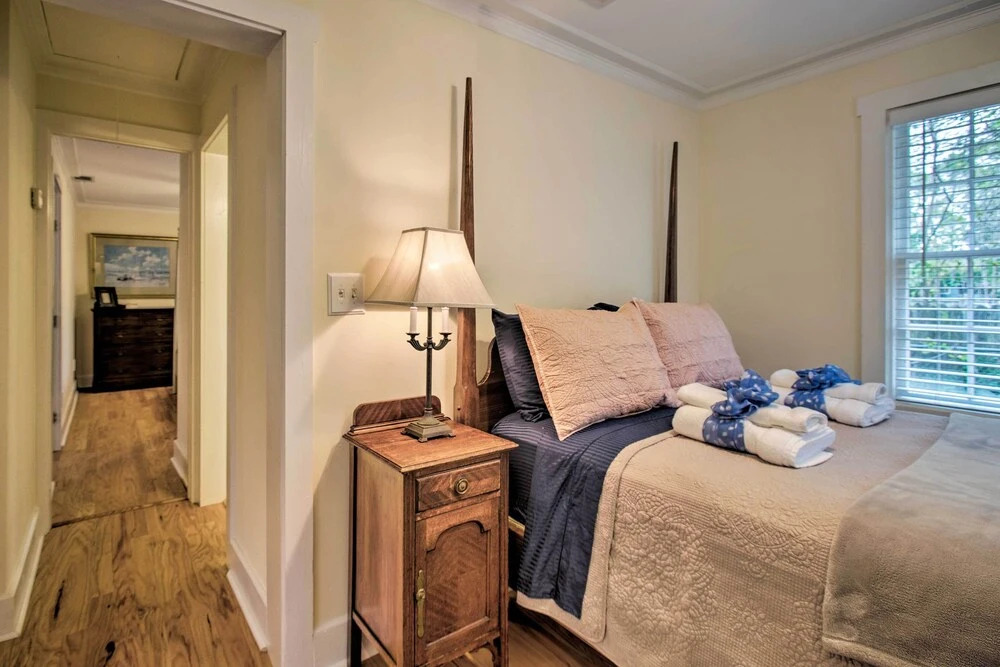 Savannah Cottage - 5 Mi to Wormsloe Historic Site!