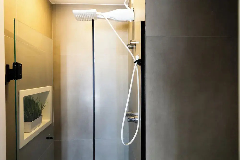 Piscina- academia- AC - Brazilian Corner