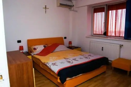 Ap. 30 Linda Residence