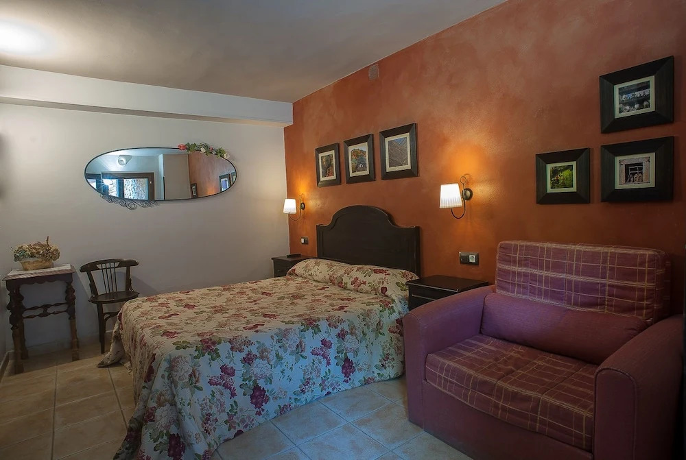 Hotel Rural "Corru San Pumés"