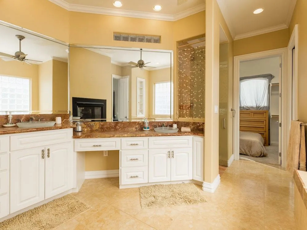 4121 West Bayside Way Home