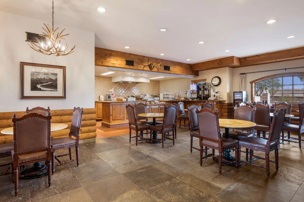 Best Western Corona Hotel & Suites