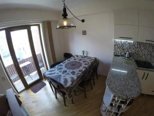 Redco 1 Apartament Gondola LIft