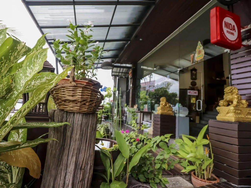 Nida Rooms Lavendar Moon Old Phuket