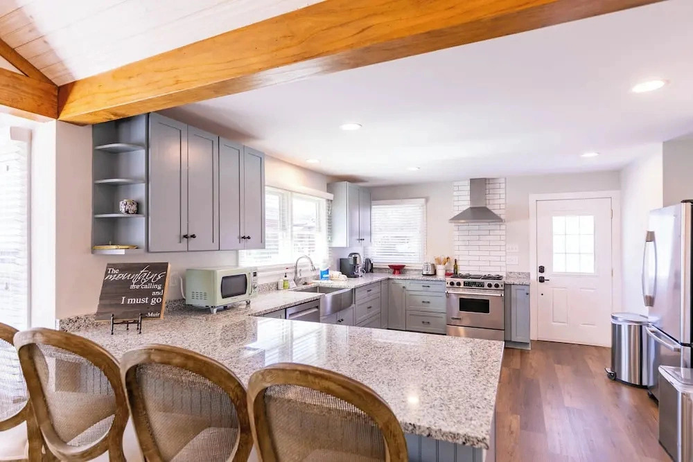 Stella Maris - own Blowing Rock Pet Friendly Updated Craftsman Bungalow