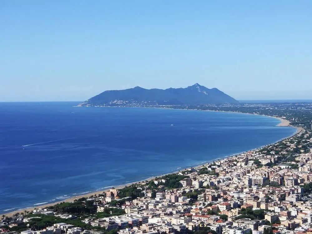 Apartment With 3 Bedrooms in Terracina, With Wonderful sea View, Terra