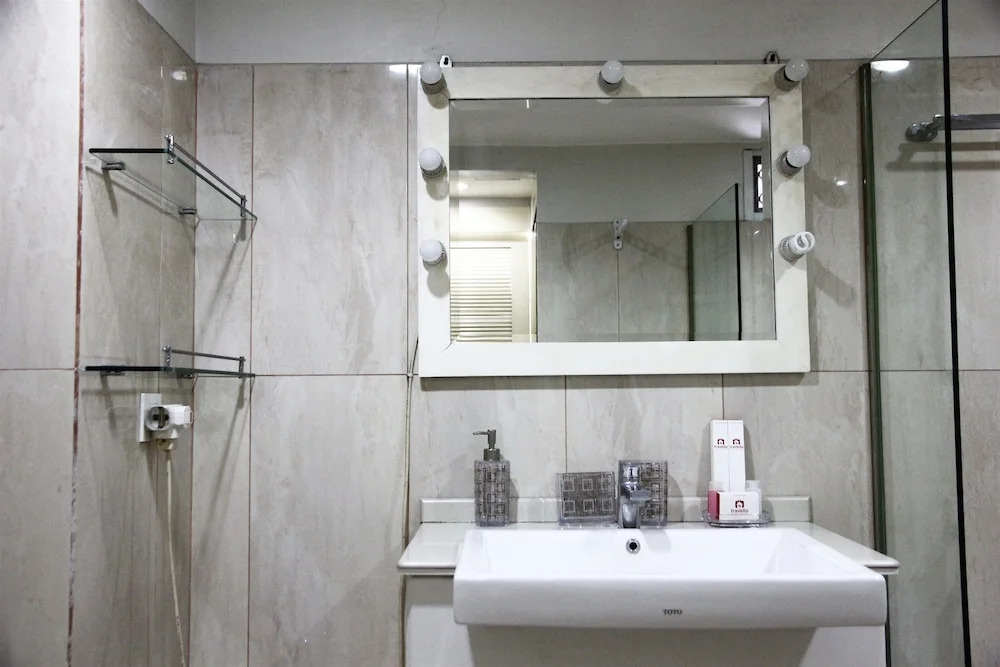 Classic Brawijaya Apartment with Pool View