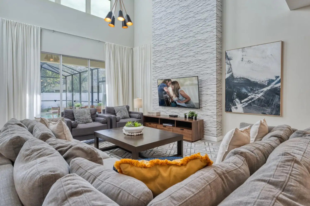 Luxury 5 bedroom House near Disney and Attractions